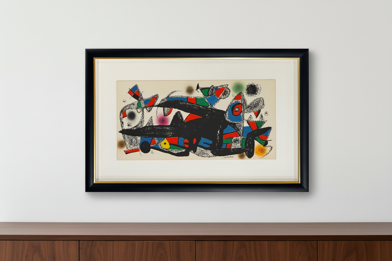 Escultor Denmark – Framed Wall Mockup Above Counter